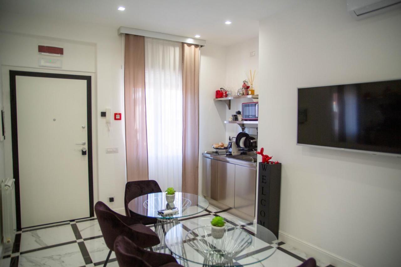 Flyhouse Fiumicino Bed & Breakfast Exterior photo