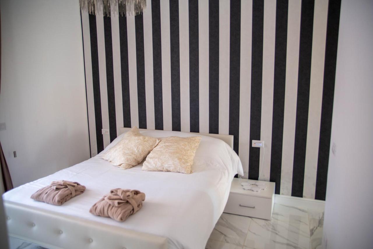 Flyhouse Fiumicino Bed & Breakfast Exterior photo